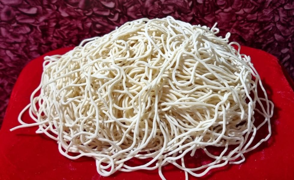 Fresh Steamed Noodles